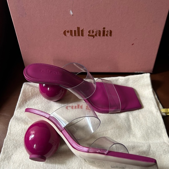 CULT GAIA
Nhu PVC mules - Picture 2 of 7